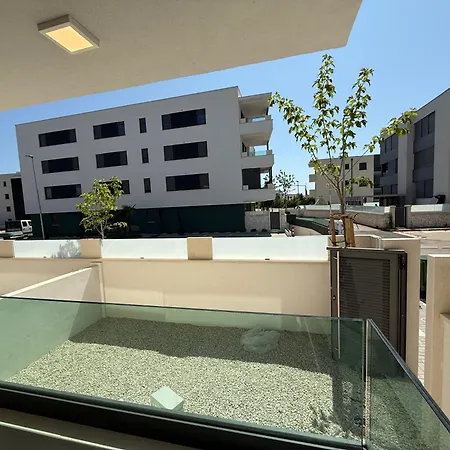 Arborea, Luxury With Private Yard Apartment Zadar