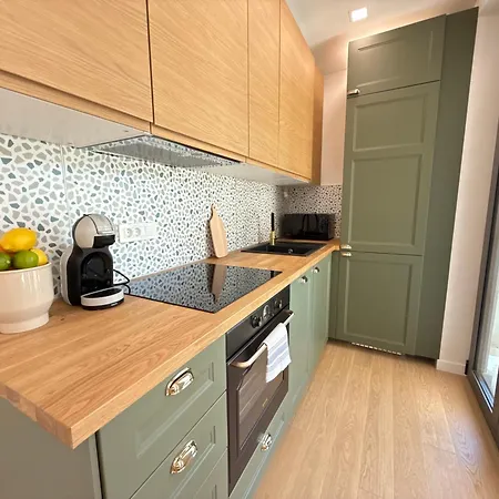 Apartament Arborea, Luxury With Private Yard